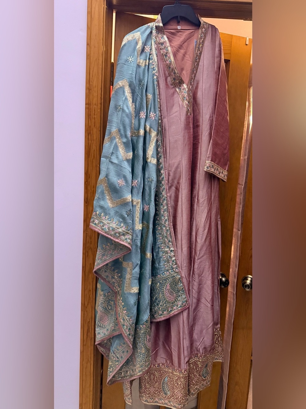 Embroidered V neck Two-Piece anarkali Dress Set in Dusty Rose & Teal dupatta